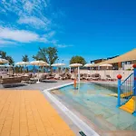 Awesome In With Swimming Pool Vakantiehuis Njivice