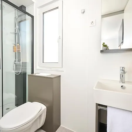 Gorgeous Home In Njivice With Wifi